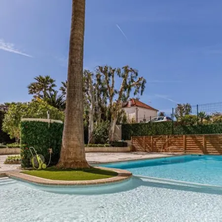 Nyaraló Tamanaco 1-bedroom With Balcony Sea View And Pool Antibes