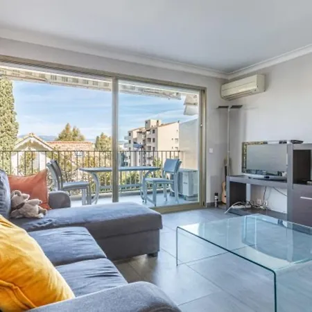Tamanaco 1-bedroom With Balcony Sea View And Pool 度假居 *