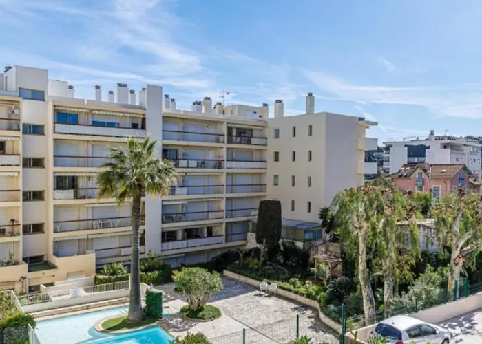 Tamanaco 1-bedroom With Balcony Sea View And Pool *